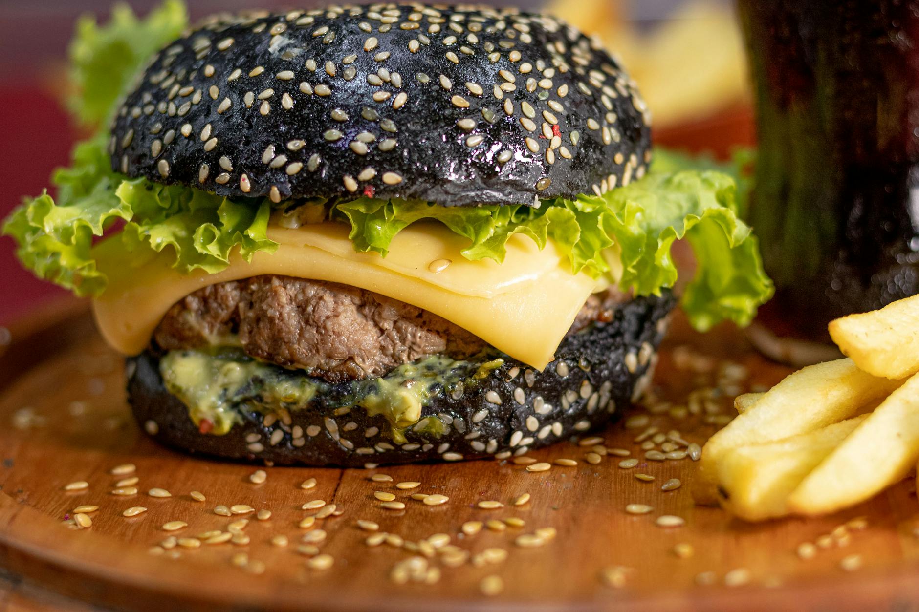 [Exploring the World of Food Universes Near You]